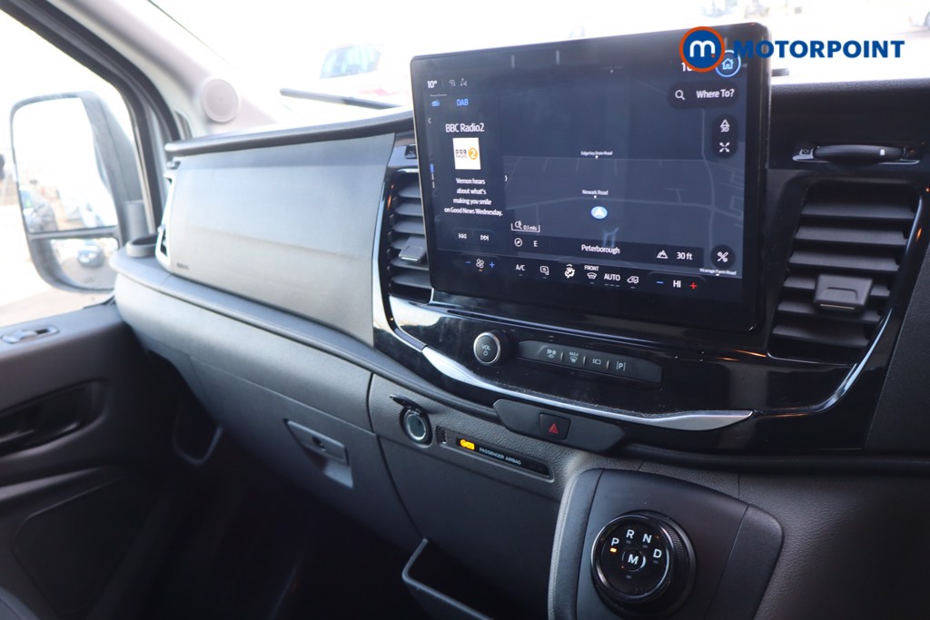 Ford Transit Limited Automatic Diesel Medium Roof Van - Stock Number (1611445) - 16th supplementary image