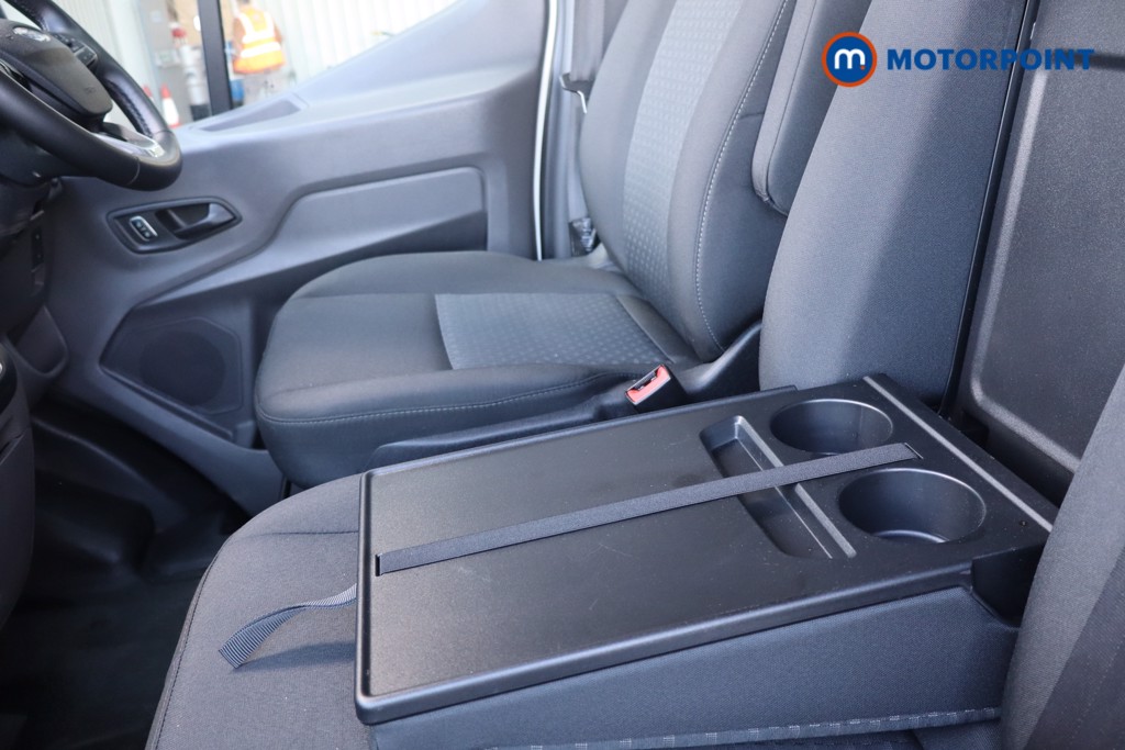 Ford Transit Limited Automatic Diesel Medium Roof Van - Stock Number (1611445) - 24th supplementary image