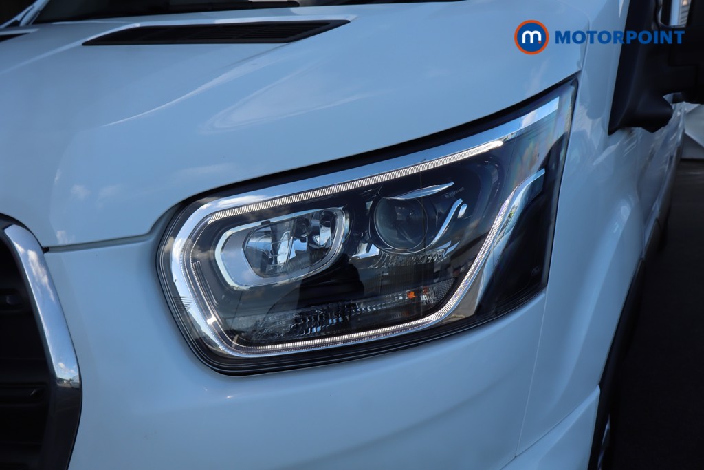 Ford Transit Limited Automatic Diesel Medium Roof Van - Stock Number (1611445) - 27th supplementary image