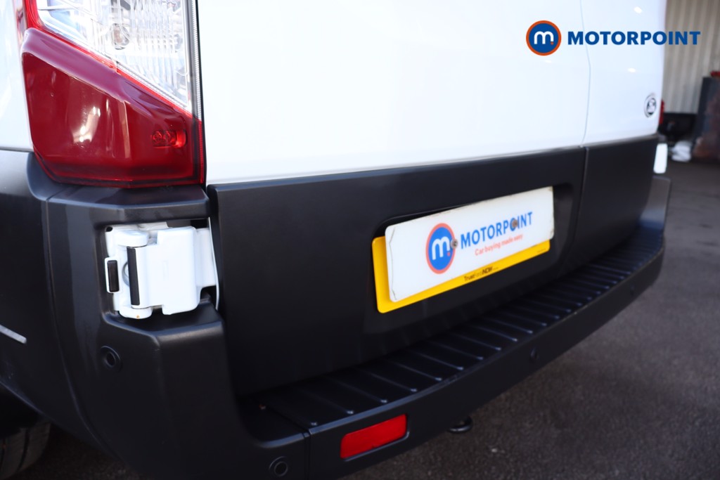 Ford Transit Limited Automatic Diesel Medium Roof Van - Stock Number (1611445) - 31st supplementary image