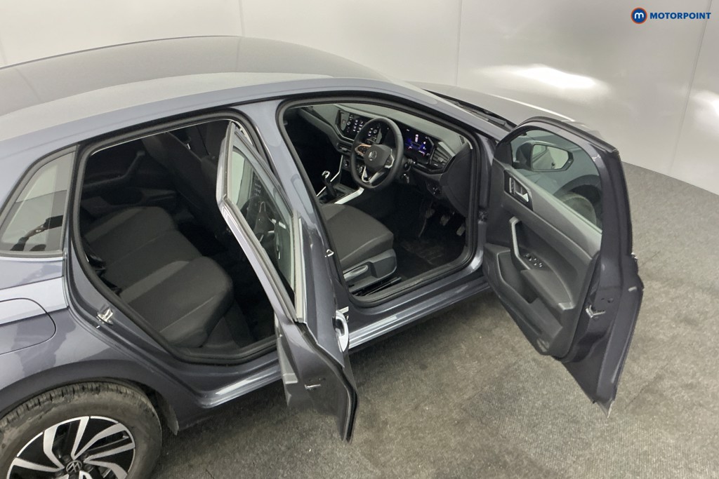 Volkswagen Polo Life Manual Petrol Hatchback - Stock Number (1611708) - 5th supplementary image