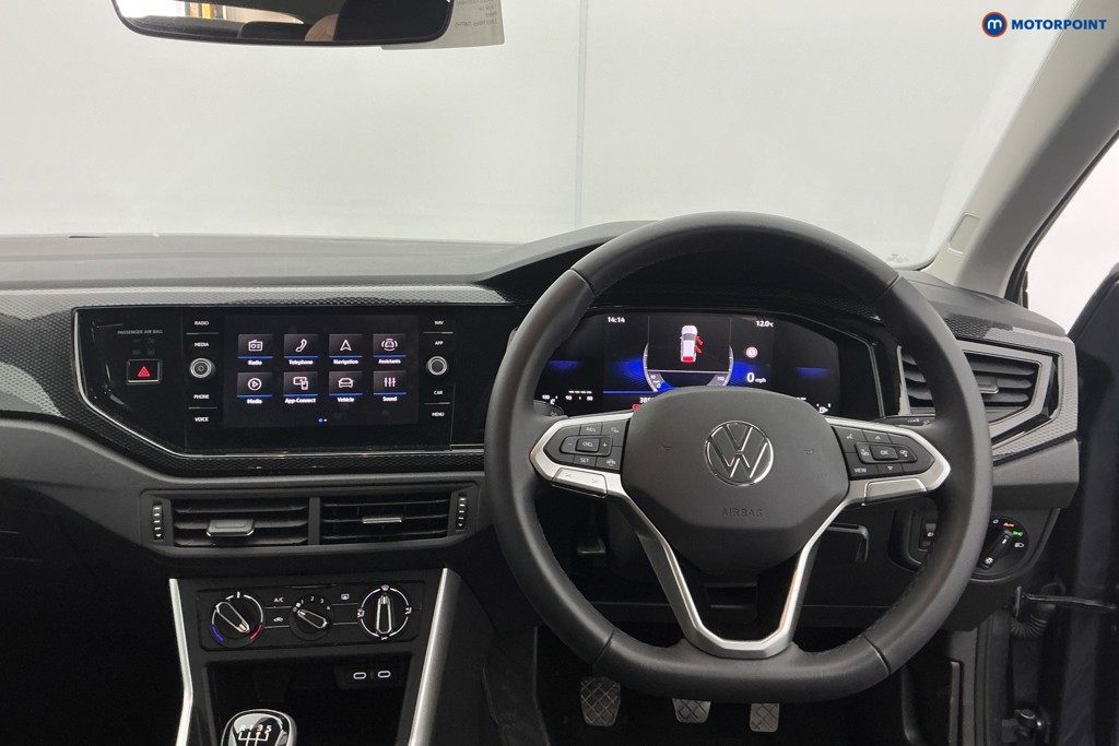 Volkswagen Polo Life Manual Petrol Hatchback - Stock Number (1611708) - 1st supplementary image