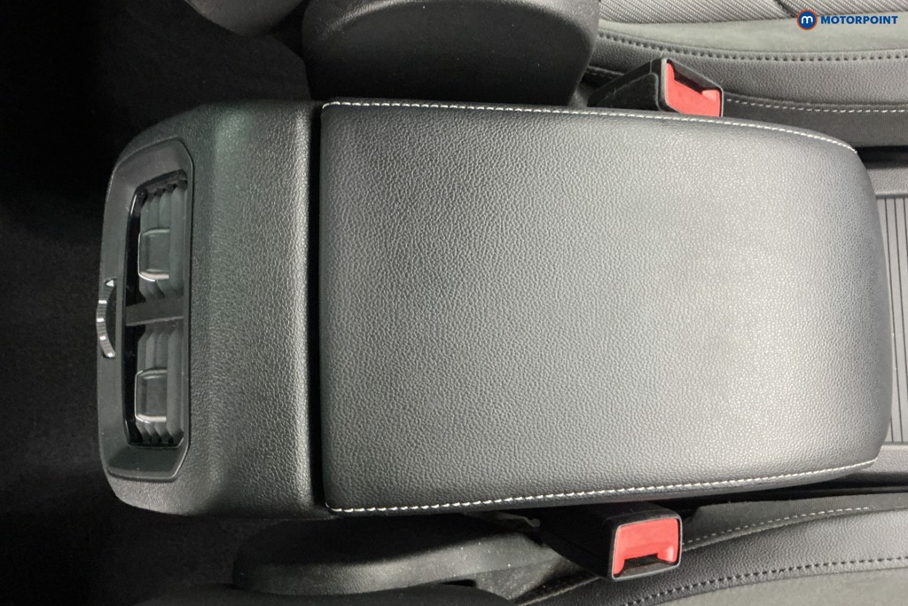 Volkswagen Tiguan R-Line Tech Automatic Petrol SUV - Stock Number (1612136) - 18th supplementary image