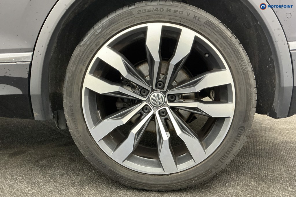 Volkswagen Tiguan R-Line Tech Automatic Petrol SUV - Stock Number (1612136) - 39th supplementary image