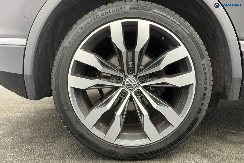 Volkswagen Tiguan R-Line Tech Automatic Petrol SUV - Stock Number (1612136) - 40th supplementary image