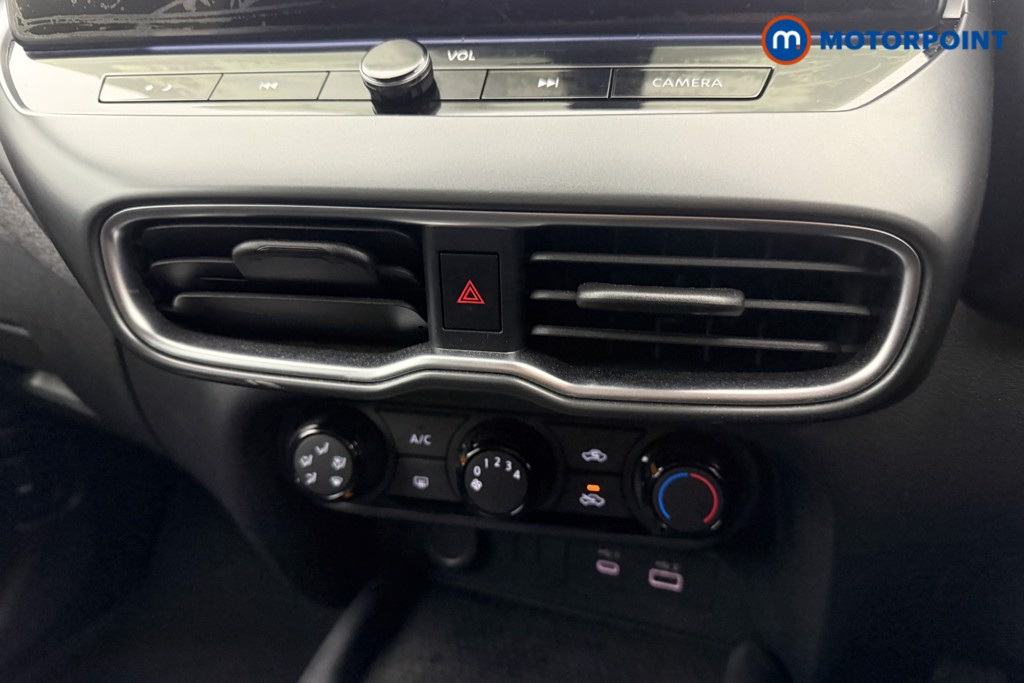 Nissan Juke Acenta Premium Manual Petrol SUV - Stock Number (1613398) - 3rd supplementary image