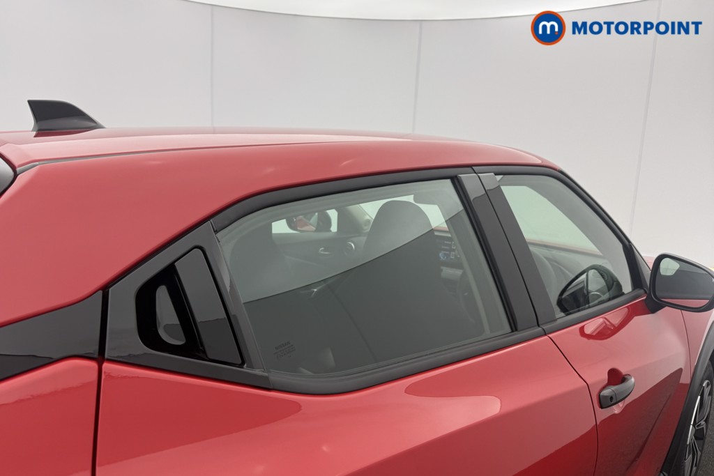 Nissan Juke Acenta Premium Manual Petrol SUV - Stock Number (1613398) - 16th supplementary image