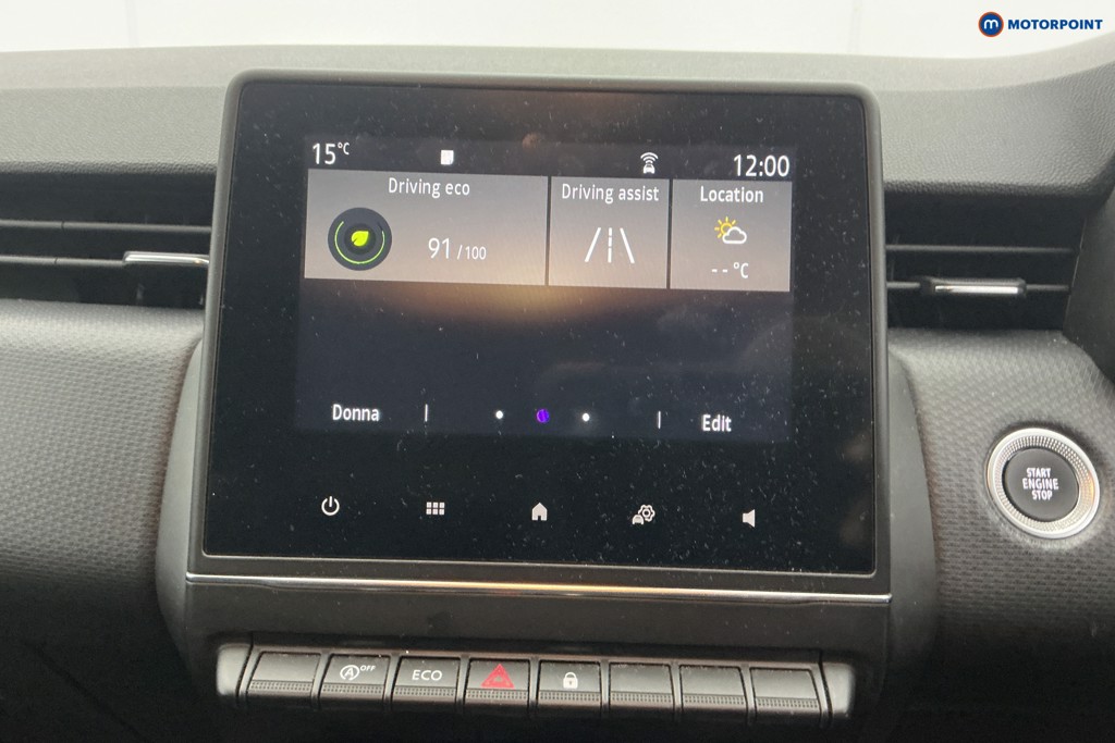 Renault Clio Iconic Manual Petrol Hatchback - Stock Number (1613894) - 2nd supplementary image