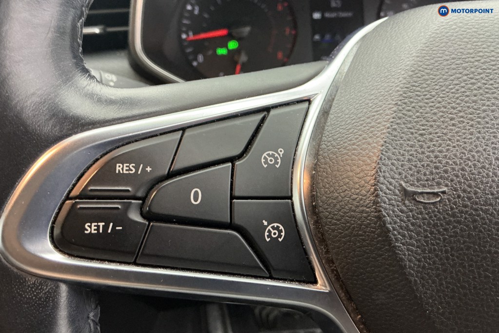 Renault Clio Iconic Manual Petrol Hatchback - Stock Number (1613894) - 21st supplementary image