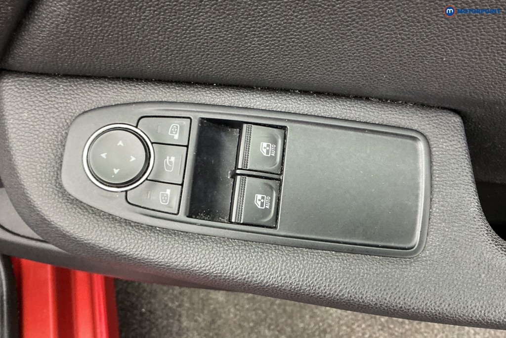 Renault Clio Iconic Manual Petrol Hatchback - Stock Number (1613894) - 25th supplementary image