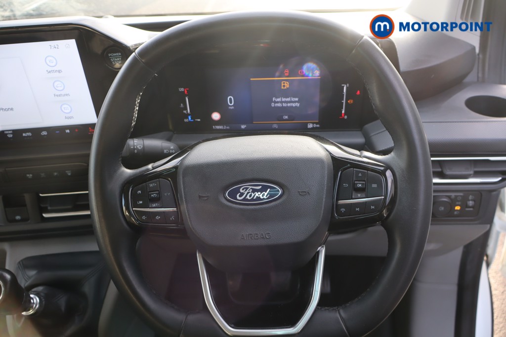 Ford Transit Custom Limited Manual Diesel Panel Van - Stock Number (1613973) - 5th supplementary image