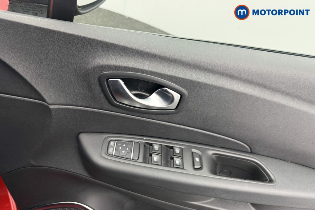 Renault Captur Iconic Manual Petrol SUV - Stock Number (1614537) - 8th supplementary image