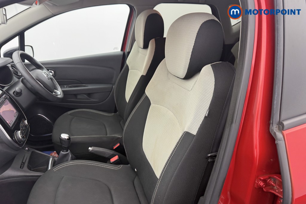 Renault Captur Iconic Manual Petrol SUV - Stock Number (1614537) - 9th supplementary image