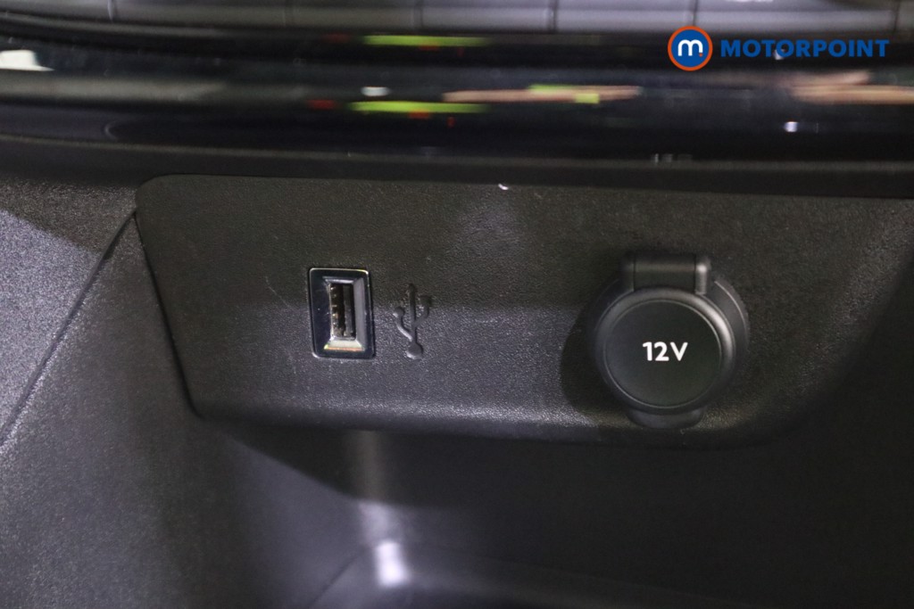 Vauxhall Corsa Design Automatic Petrol Hatchback - Stock Number (1614699) - 8th supplementary image