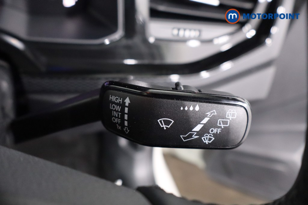 Volkswagen Polo Life Manual Petrol Hatchback - Stock Number (1615191) - 15th supplementary image