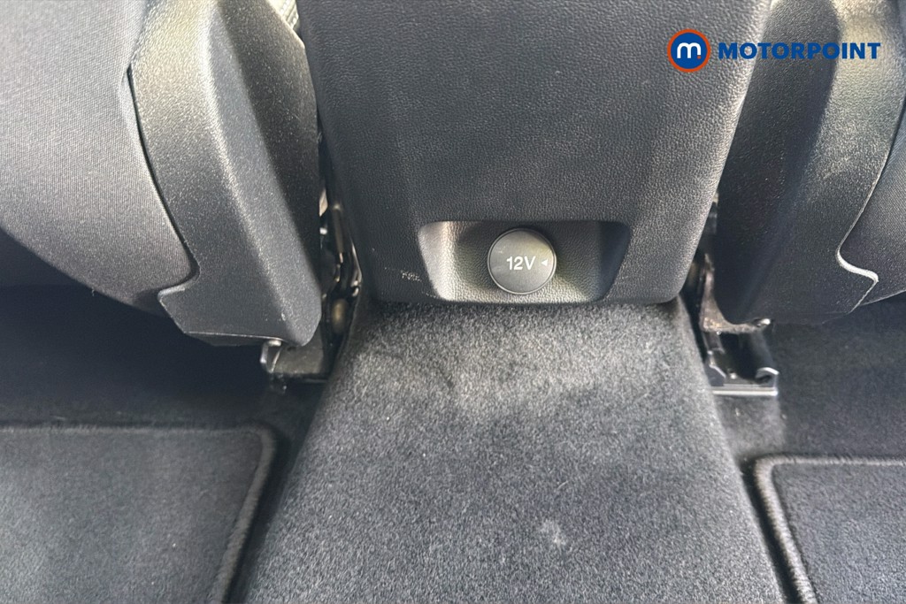 Ford Focus Titanium Manual Petrol Hatchback - Stock Number (1615246) - 30th supplementary image