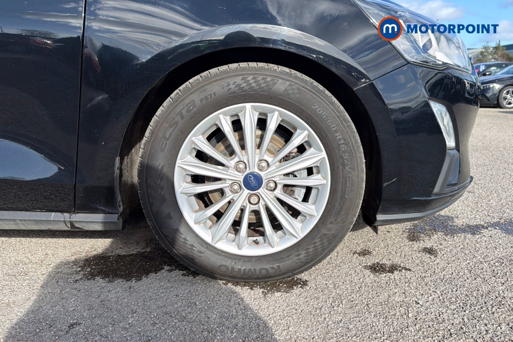 Ford Focus Titanium Manual Petrol Hatchback - Stock Number (1615246) - 50th supplementary image