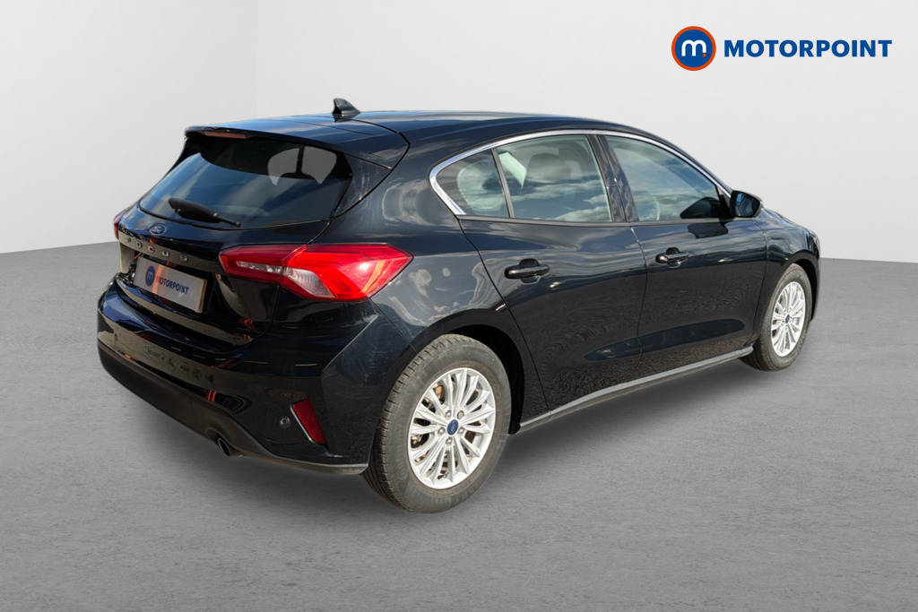 Ford Focus Titanium Manual Petrol Hatchback - Stock Number (1615246) - Drivers side rear corner