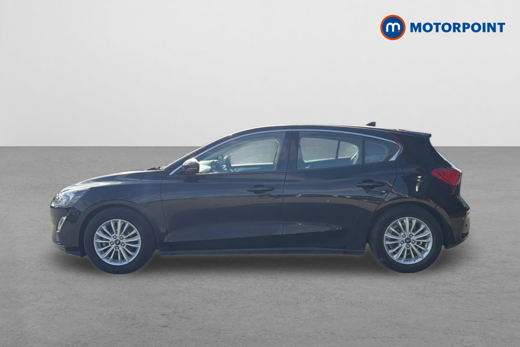 Ford Focus Titanium Manual Petrol Hatchback - Stock Number (1615246) - Passenger side