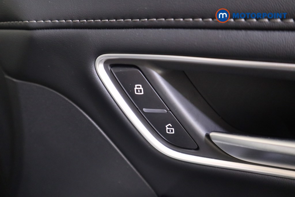 Mg Motor Uk ZS Trophy Automatic Petrol-Electric Hybrid SUV - Stock Number (1616884) - 12th supplementary image