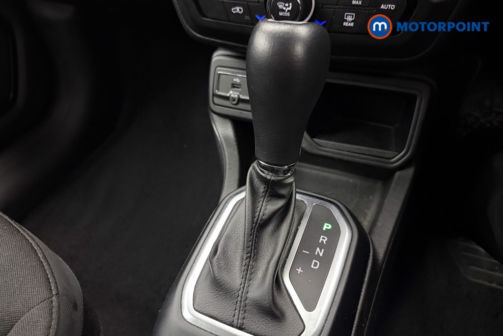 Jeep Renegade Night Eagle Ii Automatic Petrol SUV - Stock Number (1617510) - 14th supplementary image