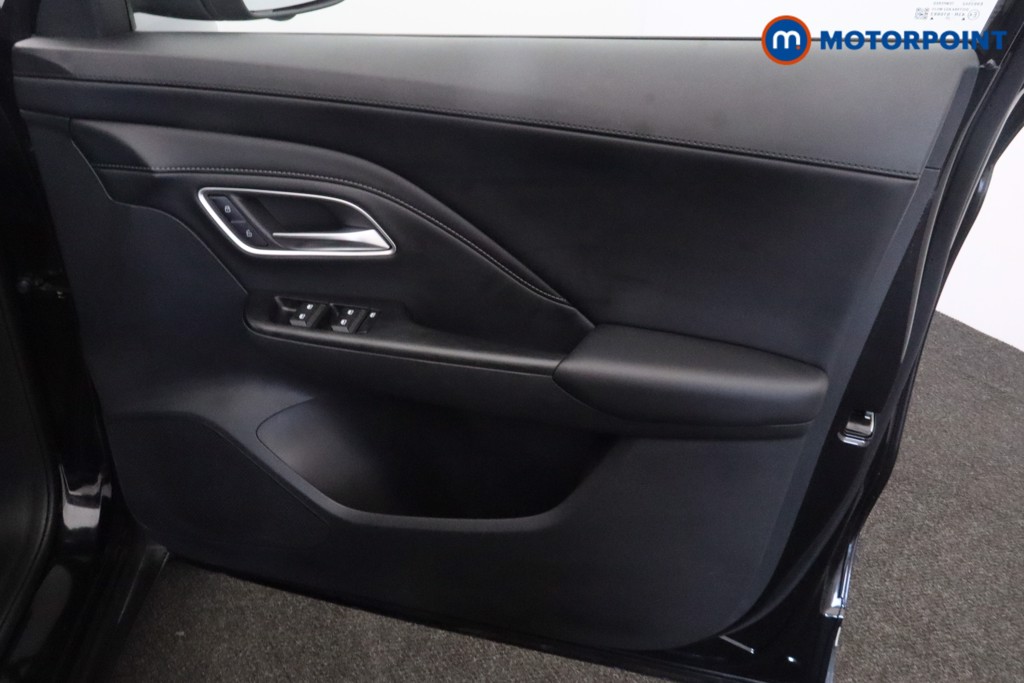 Mg Motor Uk ZS Trophy Automatic Petrol-Electric Hybrid SUV - Stock Number (1617585) - 19th supplementary image