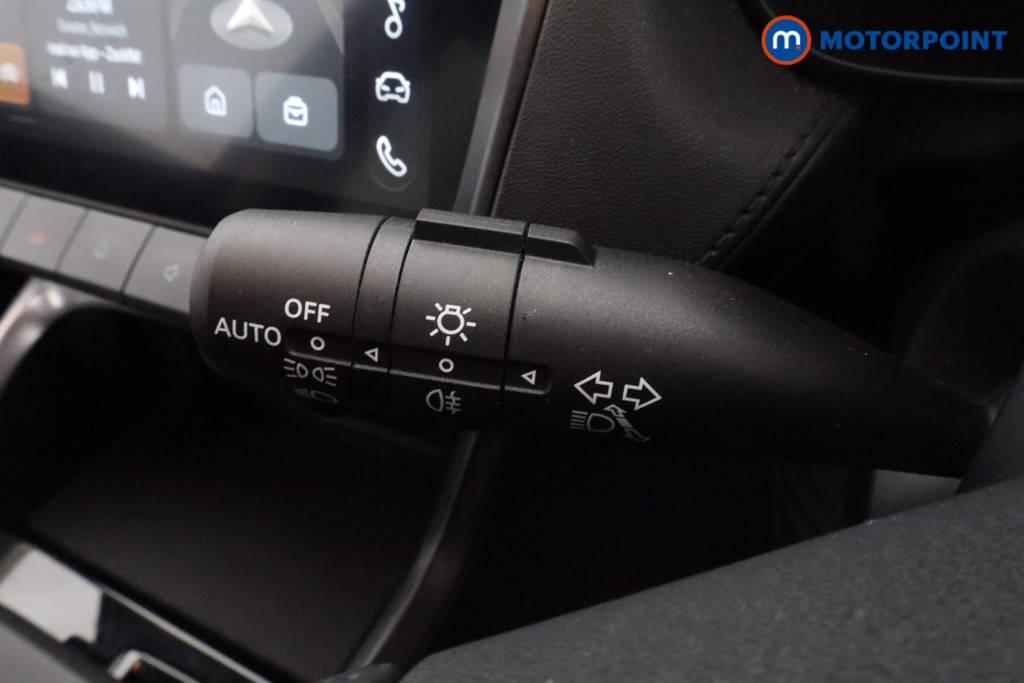 Mg Motor Uk ZS Trophy Automatic Petrol-Electric Hybrid SUV - Stock Number (1617789) - 16th supplementary image