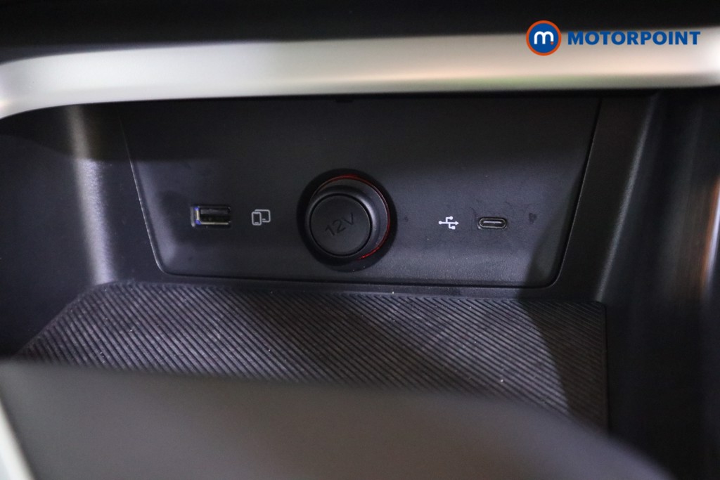 Mg Motor Uk ZS Trophy Automatic Petrol-Electric Hybrid SUV - Stock Number (1617914) - 7th supplementary image