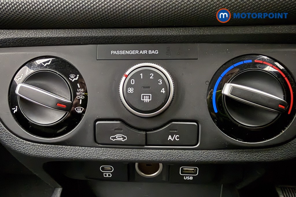 Hyundai I10 Advance Automatic Petrol Hatchback - Stock Number (1618085) - 16th supplementary image