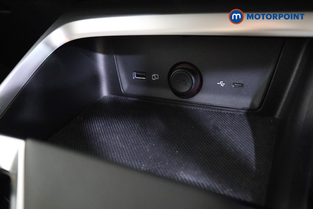 Mg Motor Uk ZS Trophy Automatic Petrol-Electric Hybrid SUV - Stock Number (1618381) - 9th supplementary image