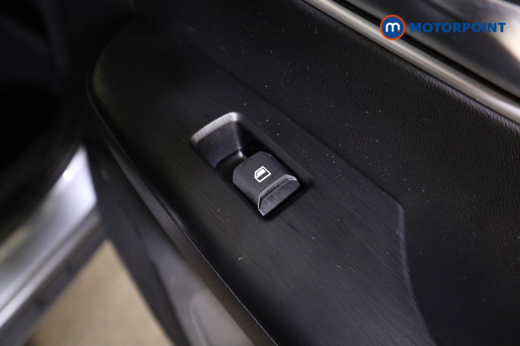 Mg Motor Uk ZS Trophy Automatic Petrol-Electric Hybrid SUV - Stock Number (1618381) - 21st supplementary image