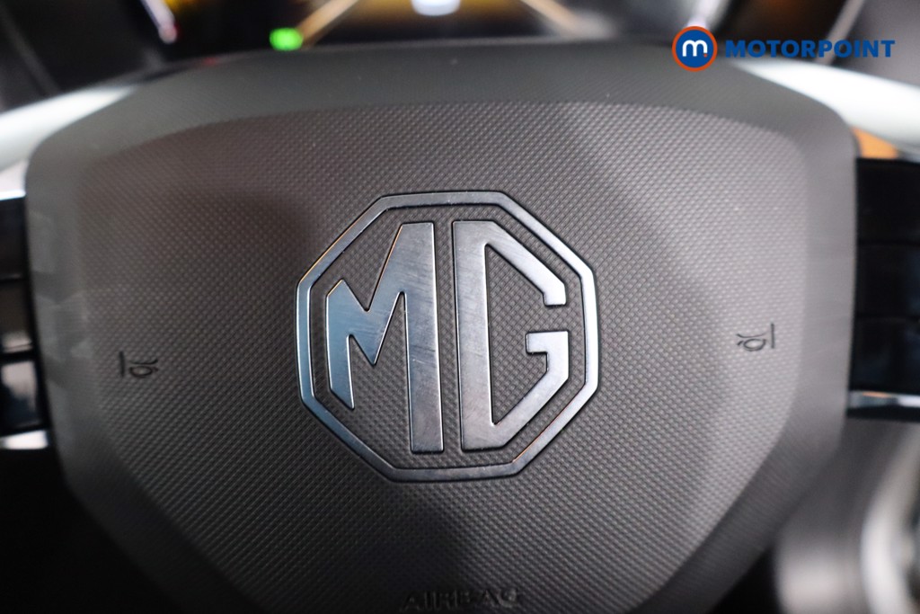 Mg Motor Uk ZS Trophy Automatic Petrol-Electric Hybrid SUV - Stock Number (1618430) - 13th supplementary image