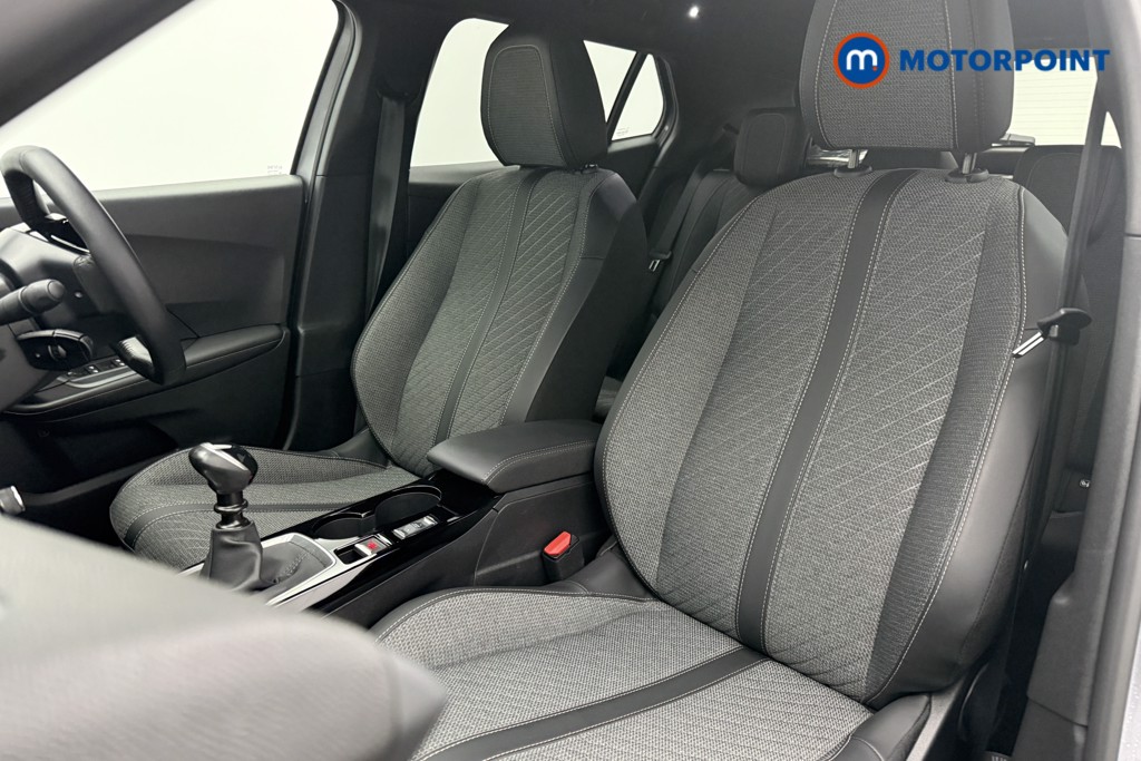 Peugeot 2008 Allure Manual Petrol SUV - Stock Number (1618533) - 3rd supplementary image