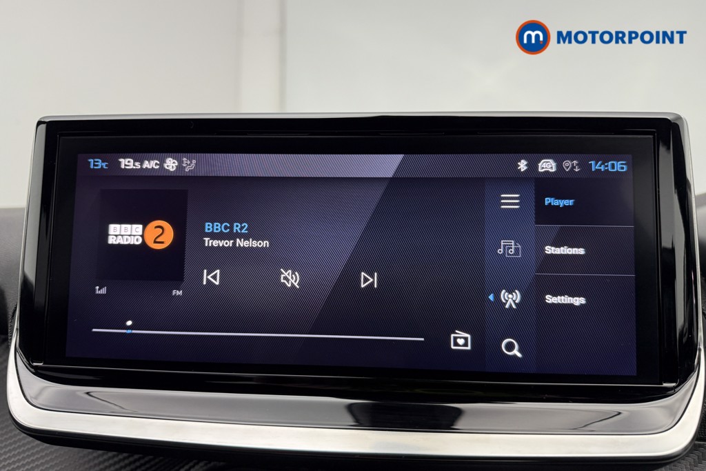 Peugeot 2008 Allure Manual Petrol SUV - Stock Number (1619006) - 2nd supplementary image