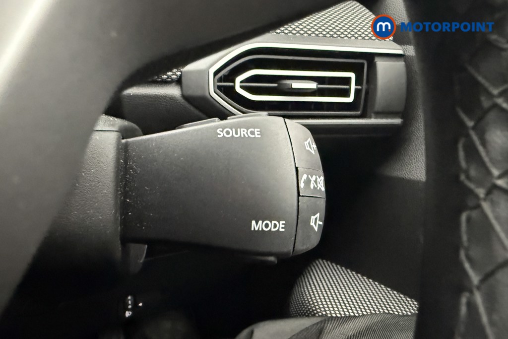 Dacia Sandero Expression Manual Petrol Hatchback - Stock Number (1619100) - 15th supplementary image