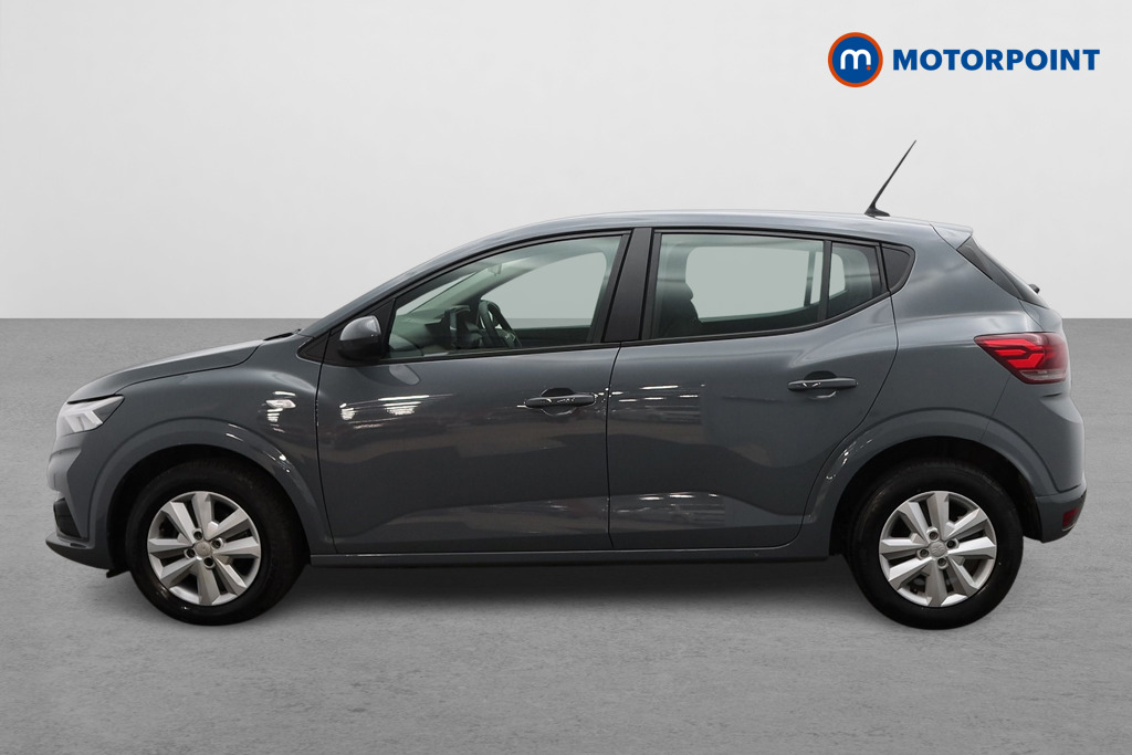 Dacia Sandero Expression Manual Petrol Hatchback - Stock Number (1619100) - Passenger side