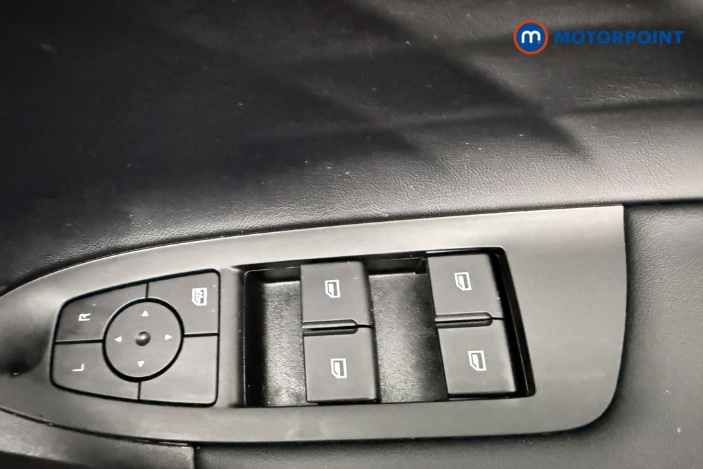 Mg Motor Uk HS SE Automatic Petrol-Electric Hybrid SUV - Stock Number (1619220) - 19th supplementary image