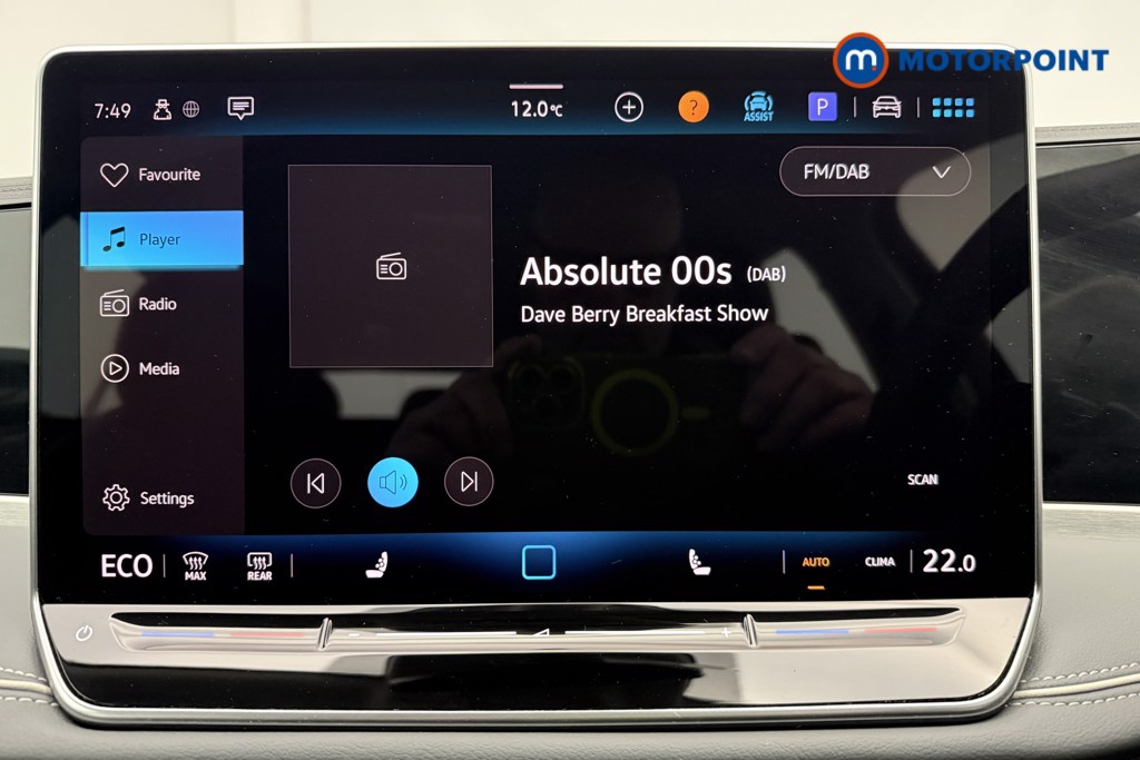 Volkswagen Passat Life Automatic Petrol Plug-In Hybrid Estate - Stock Number (1619225) - 4th supplementary image