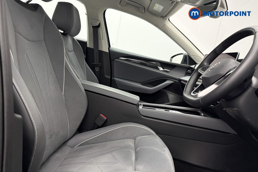 Volkswagen Passat Life Automatic Petrol Plug-In Hybrid Estate - Stock Number (1619225) - 8th supplementary image