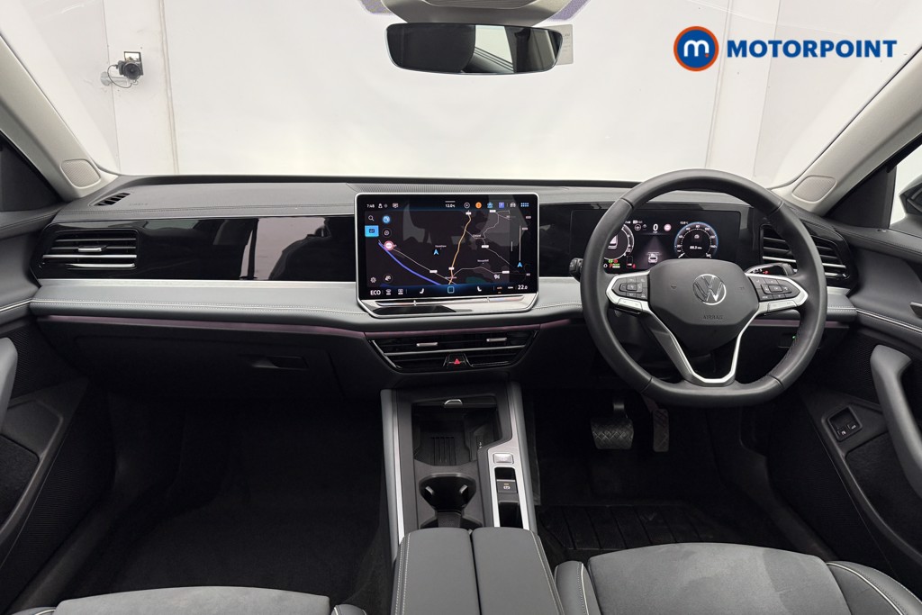 Volkswagen Passat Life Automatic Petrol Plug-In Hybrid Estate - Stock Number (1619225) - 1st supplementary image