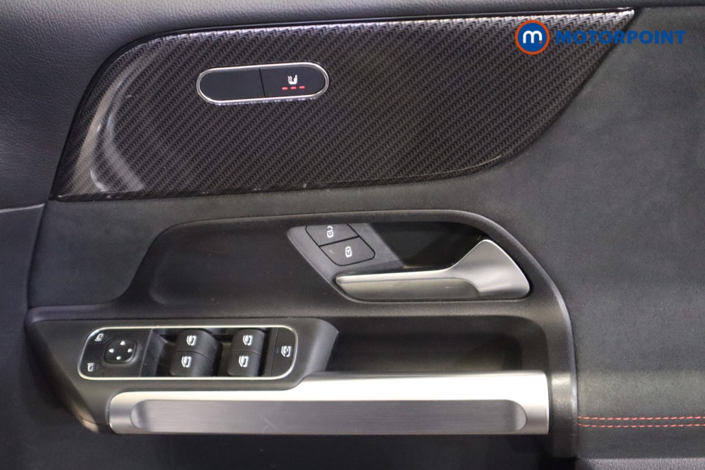 Mercedes-Benz GLB Amg Line Automatic Petrol SUV - Stock Number (1620396) - 14th supplementary image