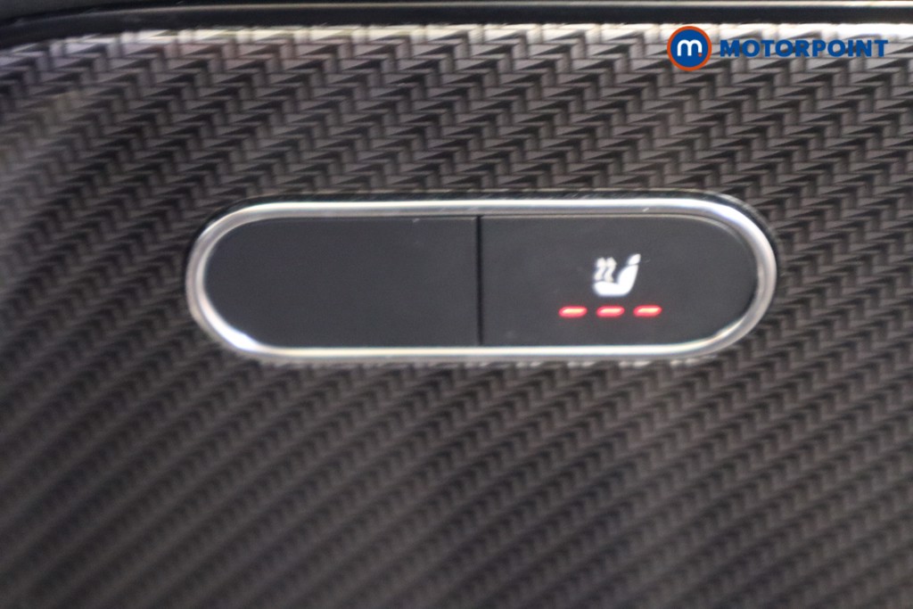 Mercedes-Benz GLB Amg Line Automatic Petrol SUV - Stock Number (1620396) - 16th supplementary image