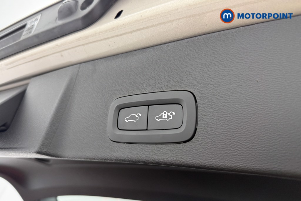 Volvo Xc40 Plus Automatic Petrol SUV - Stock Number (1621136) - 6th supplementary image