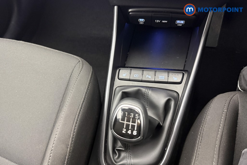 Hyundai I20 Premium Manual Petrol Hatchback - Stock Number (1621290) - 5th supplementary image