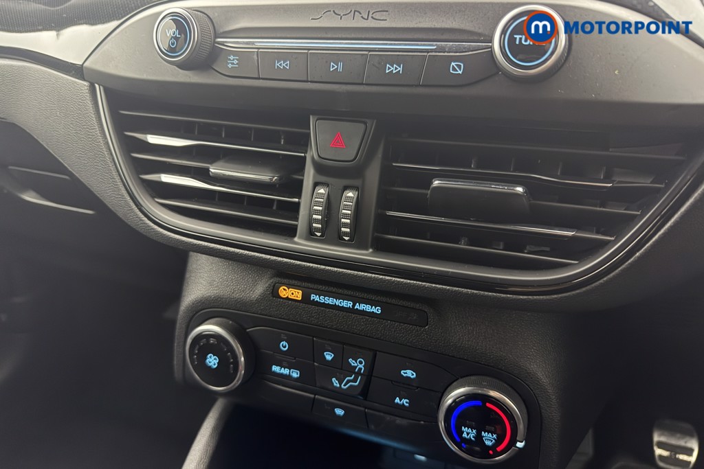 Ford Focus St-Line Manual Petrol Hatchback - Stock Number (1621295) - 3rd supplementary image