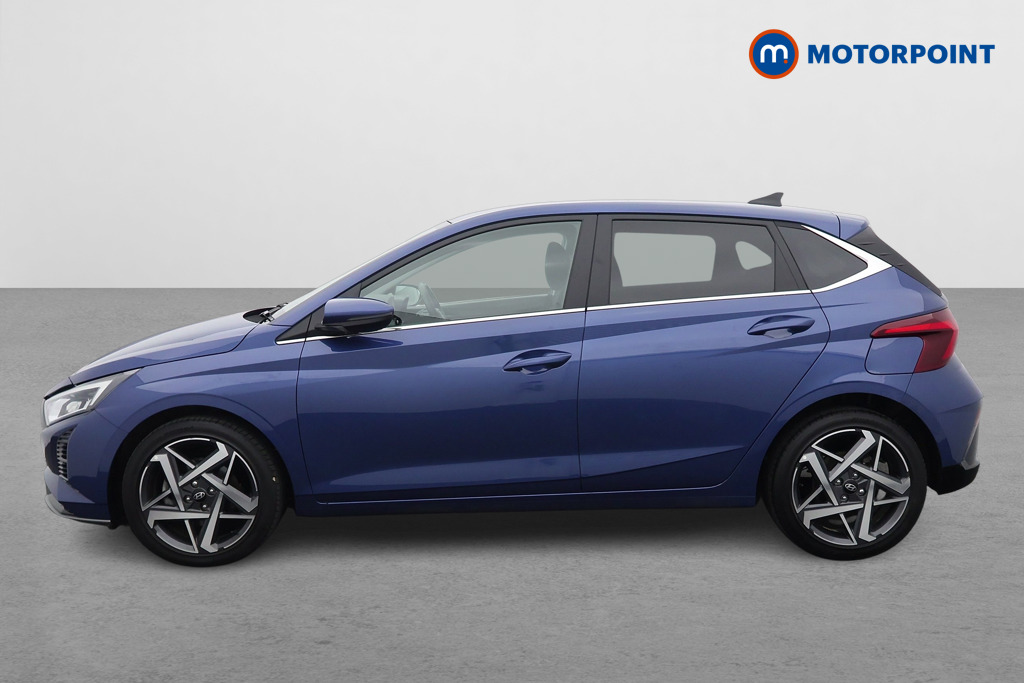 Hyundai I20 Premium Automatic Petrol Hatchback - Stock Number (1621300) - Passenger side