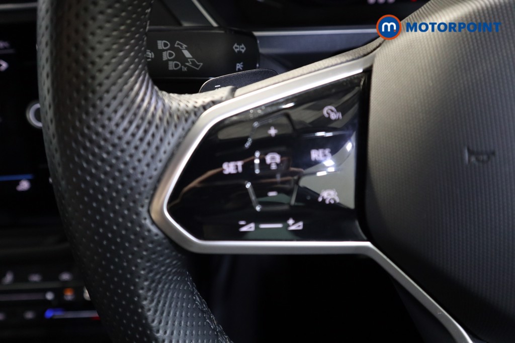 Volkswagen Tiguan R-Line Automatic Petrol SUV - Stock Number (1621405) - 3rd supplementary image