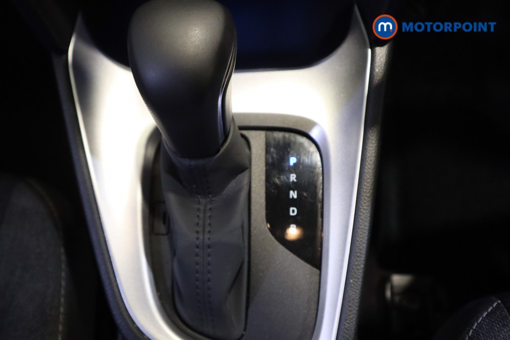 Toyota Yaris Cross Design Automatic Petrol-Electric Hybrid Estate - Stock Number (1621434) - 5th supplementary image