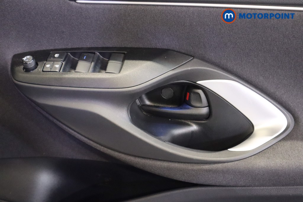 Toyota Yaris Cross Design Automatic Petrol-Electric Hybrid Estate - Stock Number (1621434) - 14th supplementary image