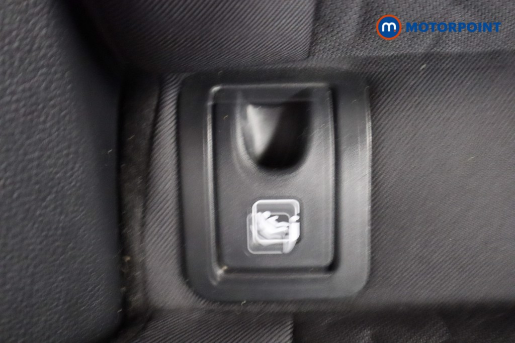 Toyota Yaris Cross Design Automatic Petrol-Electric Hybrid Estate - Stock Number (1621434) - 27th supplementary image